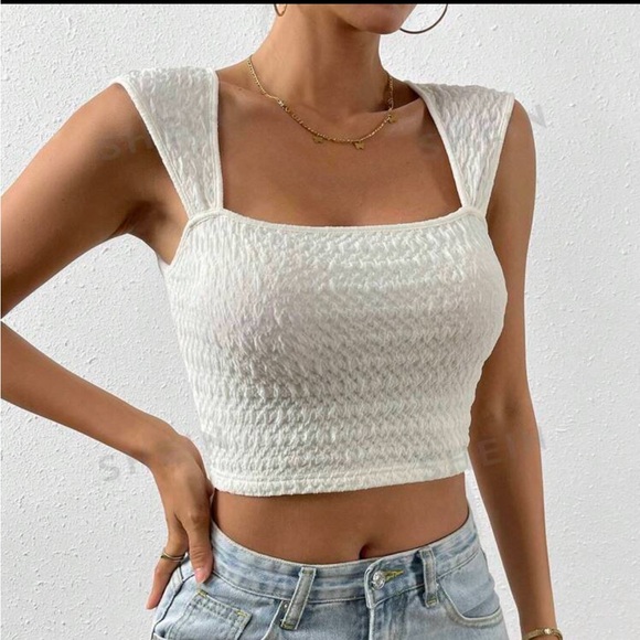 Square neck textured beige cream white crop tank top sleeveless - Picture 3 of 5